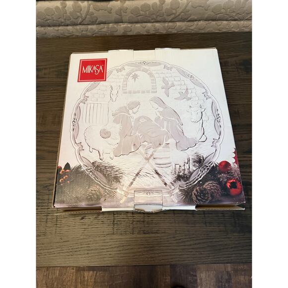 Celebrations by Mikasa Crystal Nativity Plaque – Rejoice - 15.5” Diameter - Picture 1 of 10